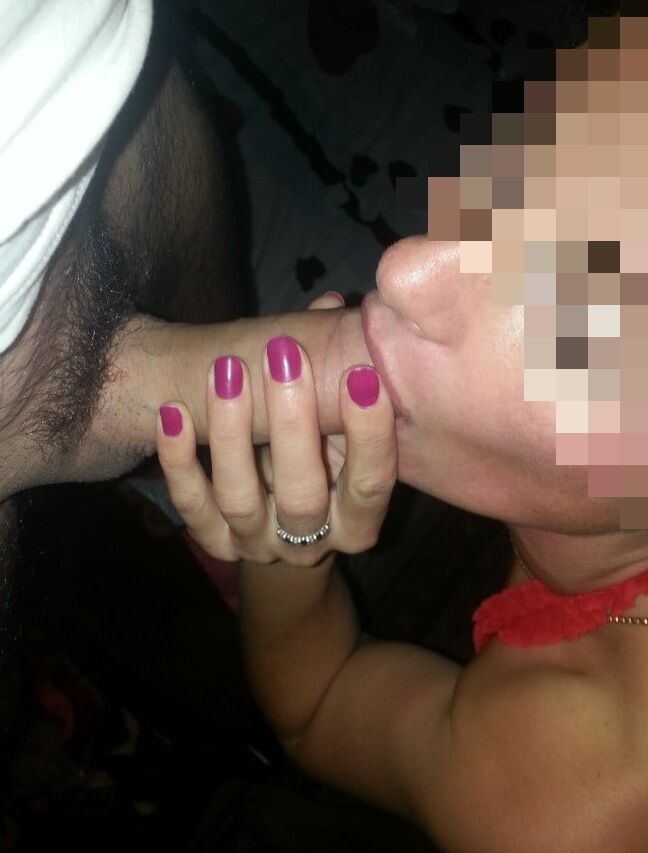 Explicit pics of US +