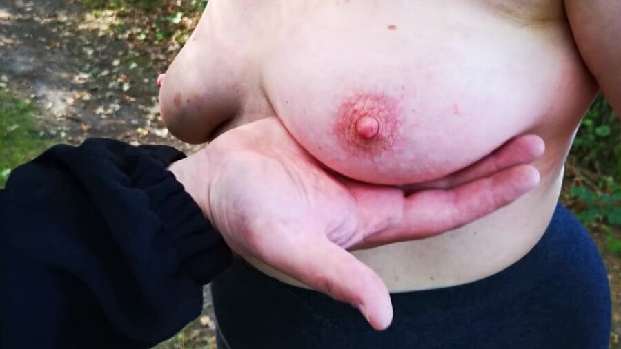 Tit Training on hiking way