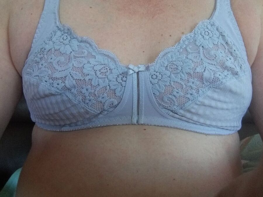 A few photos with bra