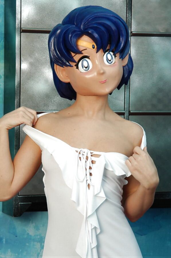 Jana transformed as Manga Doll