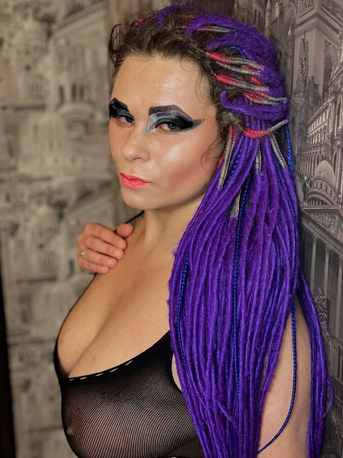MISTRESS VIOLETTADEE - MINDBREAKERS