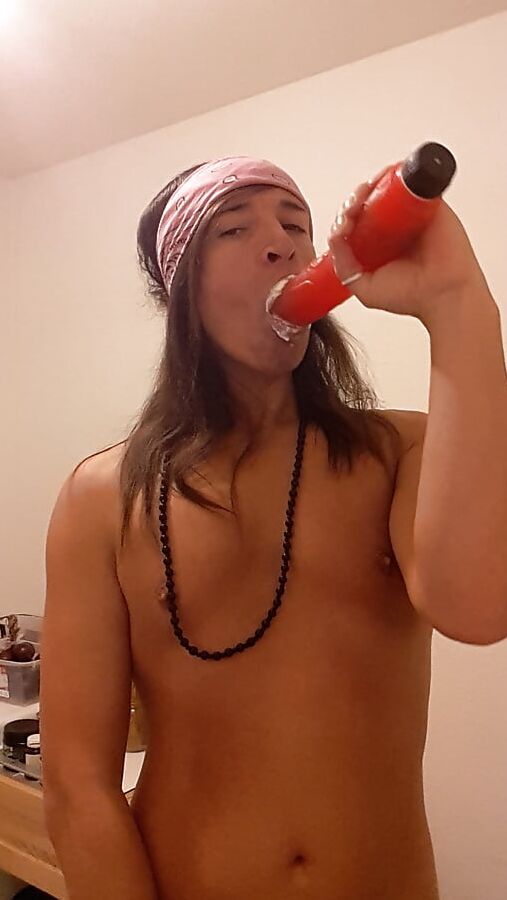 Tygra bitch creamy dildo fuck.