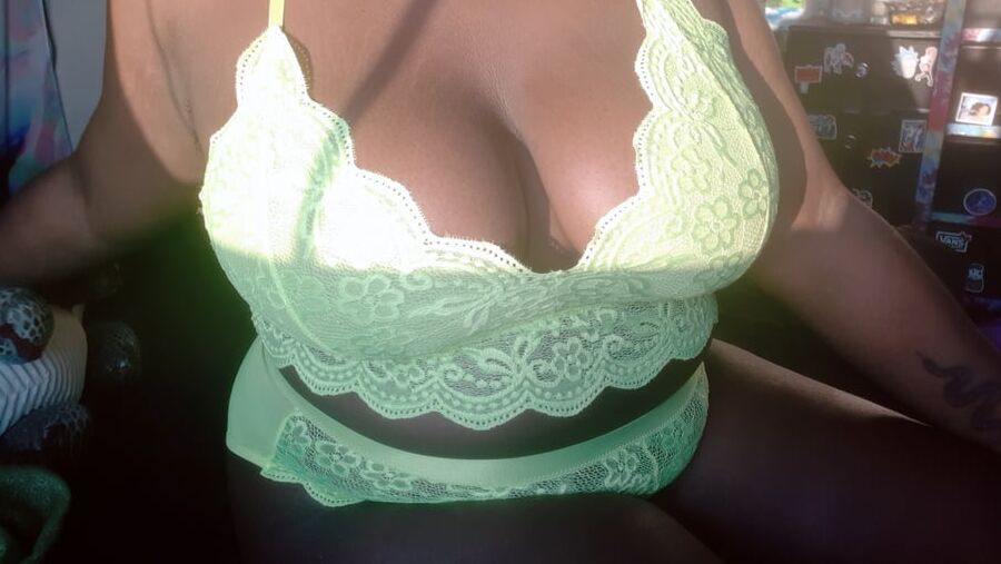 Lingerie (part )