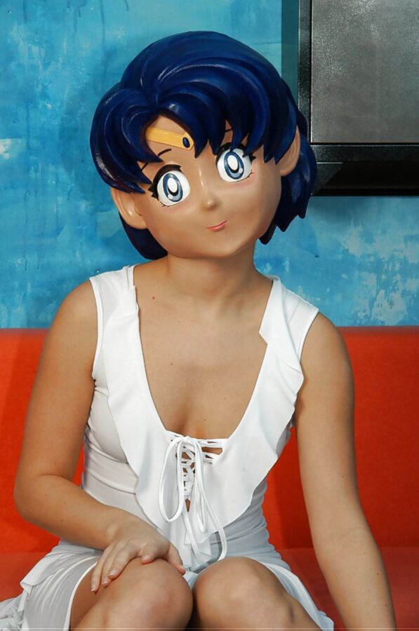Jana transformed as Manga Doll