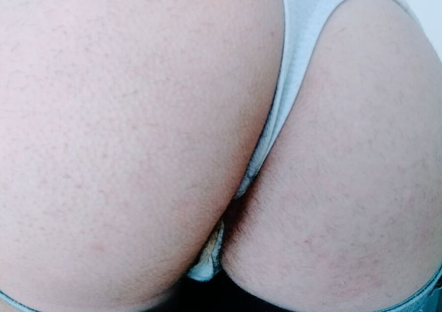 Erika Oak Sends Dirty Panties To Fan