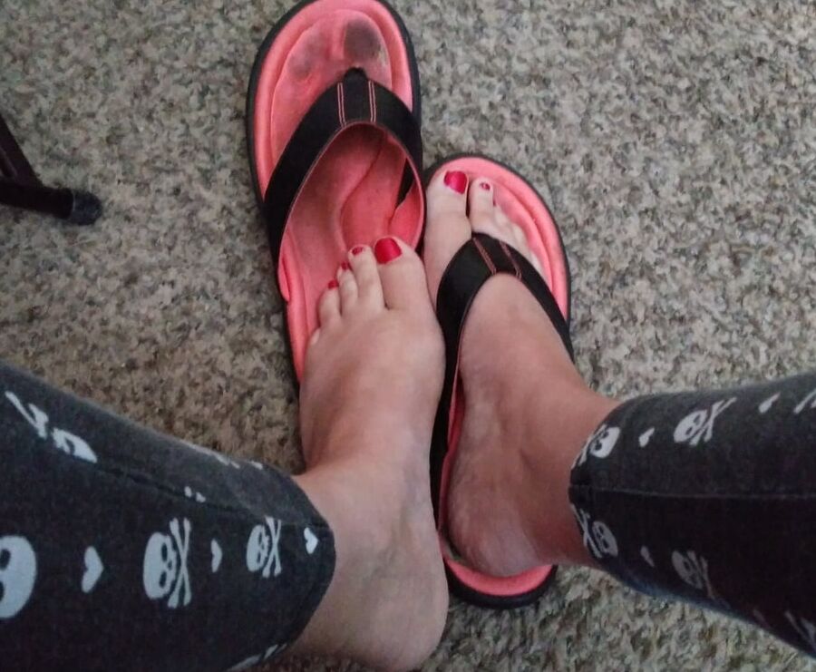 feet