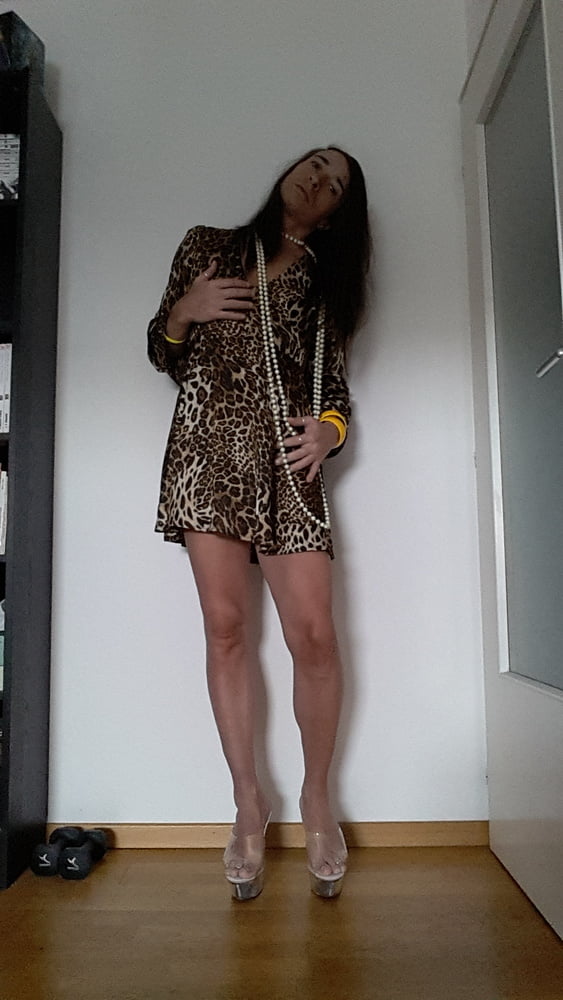 Tygra in her new leopard dress.