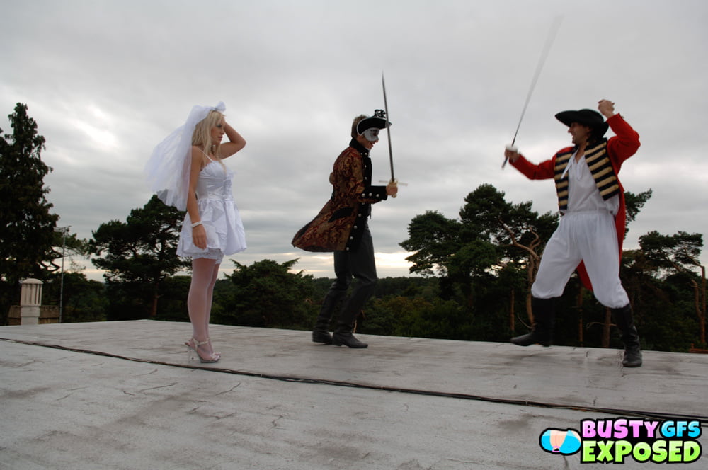 Savannah Gold Has Erotic Sex With A Masked Stranger