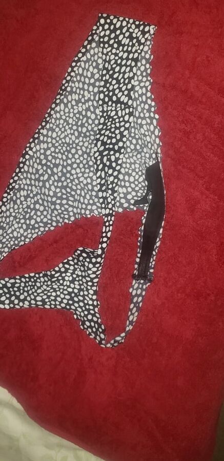 VelumptiousVero Thong Wet&amp;Creamy
