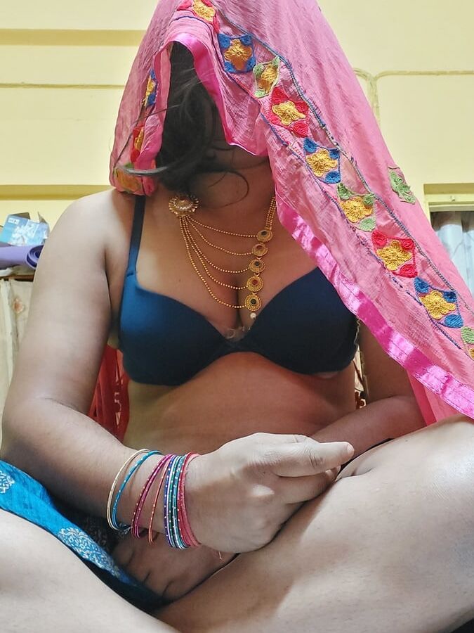Anusiya pics