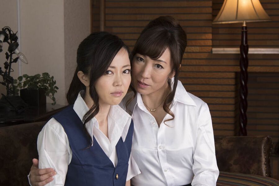 Kanae Murakami &amp; Natsumi Hirose :: Bullying and harassment b