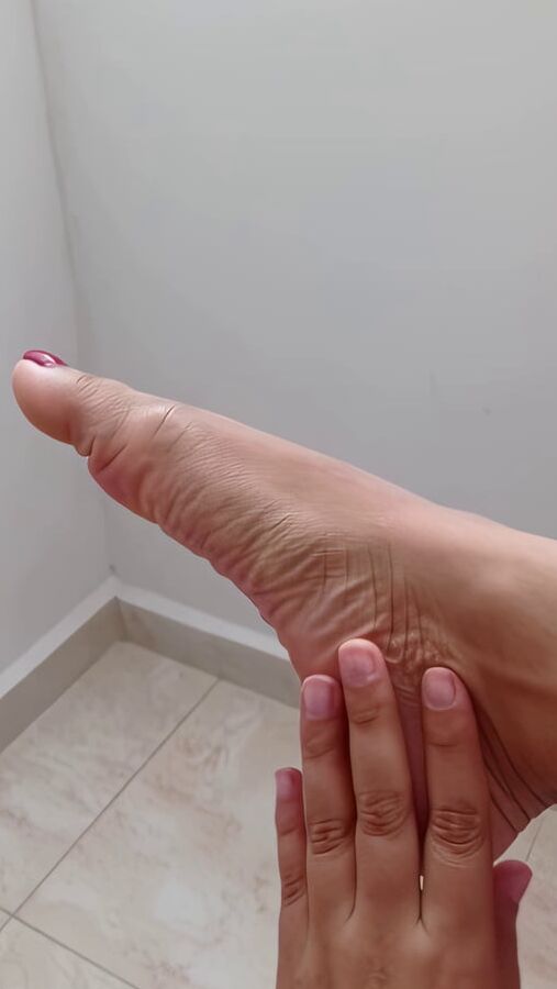 k feet pics toes soles