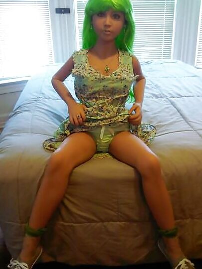 Nina&;s green dress