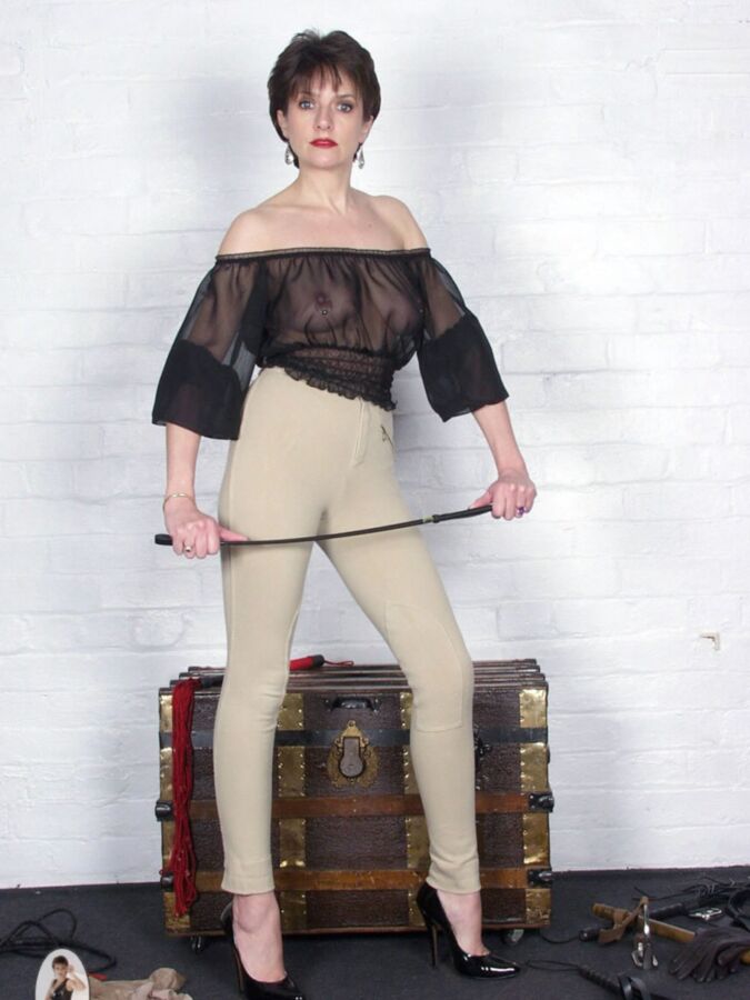 Mistress Tangent femdom dominatrix