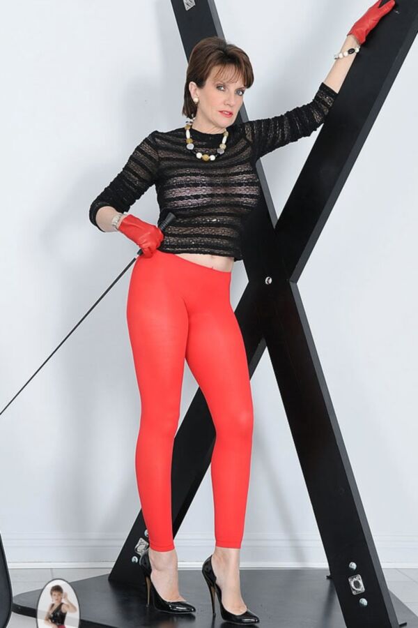 Mistress Tangent femdom dominatrix