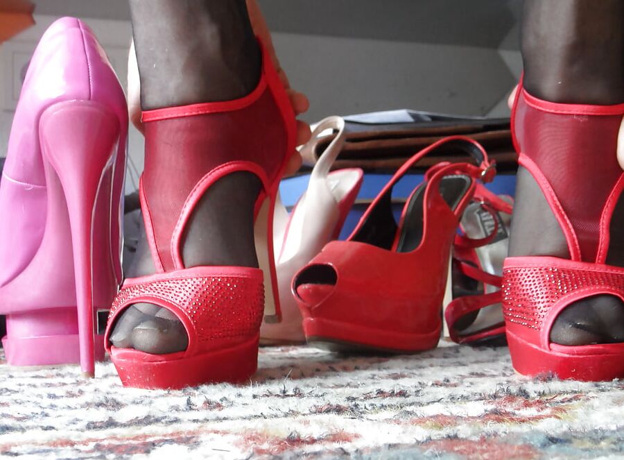 my wifes pink heels