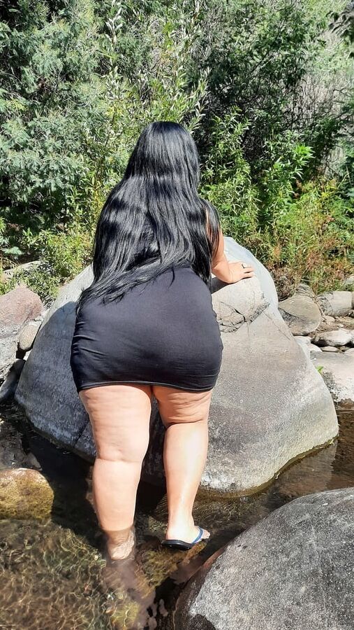 Mommy Big Ass in river