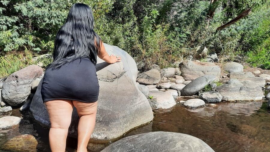 Mommy Big Ass in river