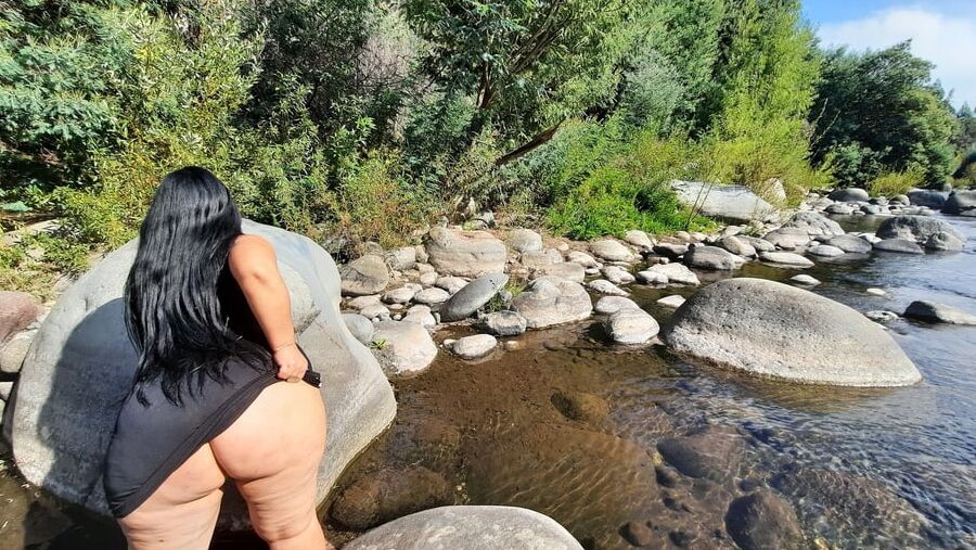 Mommy Big Ass in river