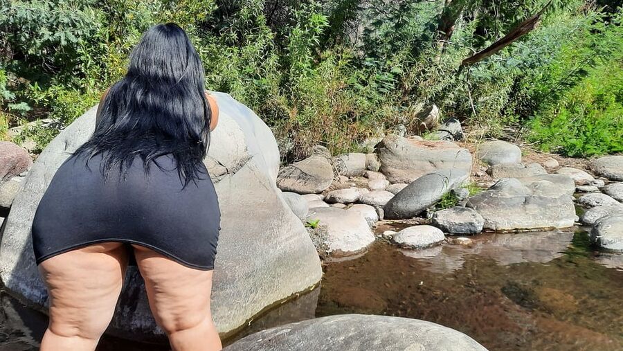 Mommy Big Ass in river