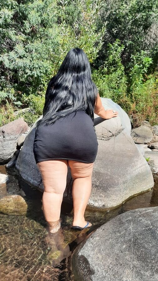 Mommy Big Ass in river