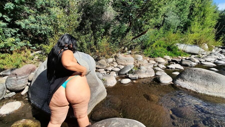 Mommy Big Ass in river