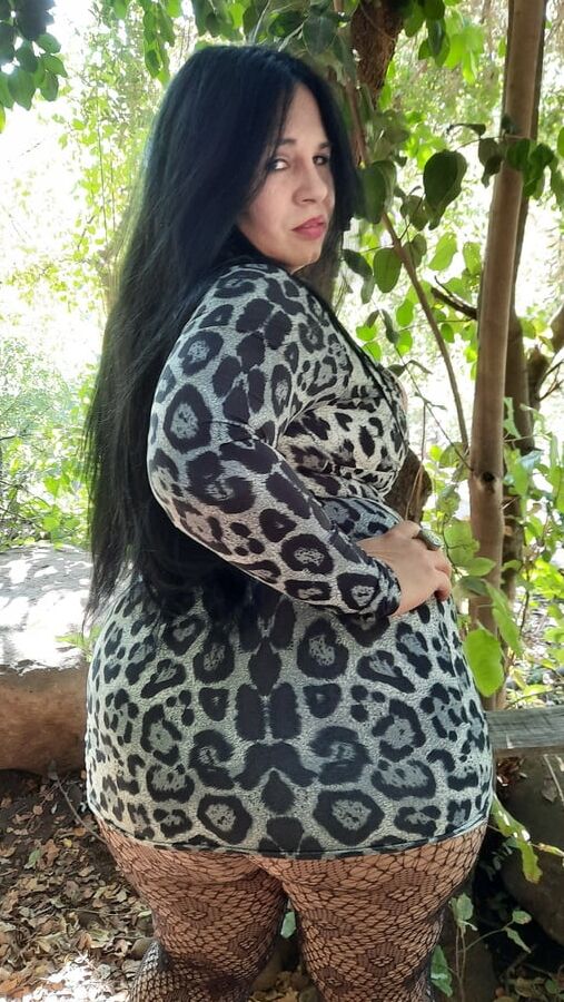Mommy Big Ass Latina Outdoors