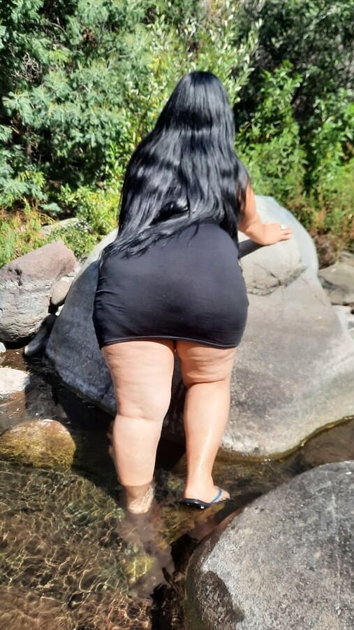 Mommy Big Ass in river