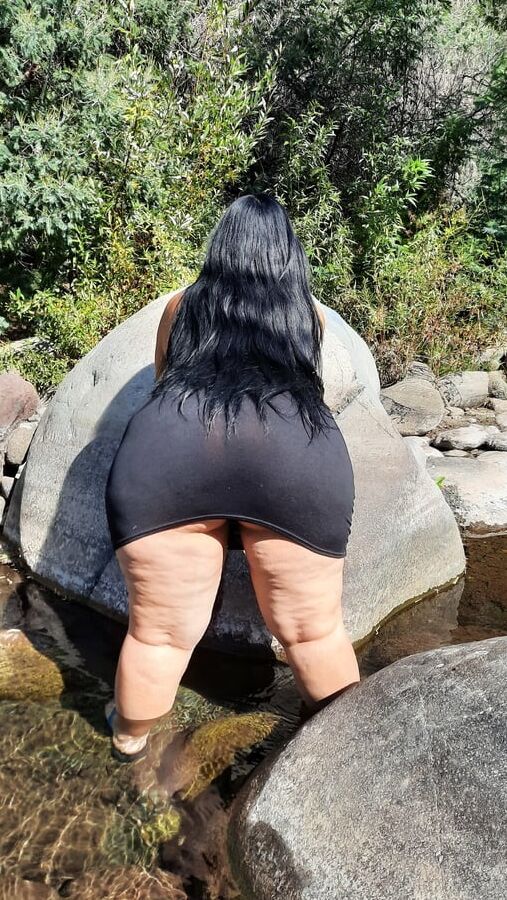 Mommy Big Ass in river