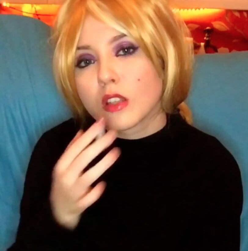 Smoking FACE FETISH