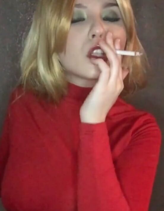 Smoking queen