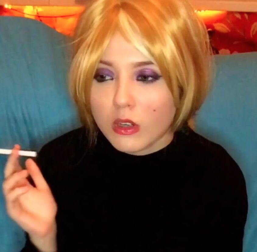 Smoking FACE FETISH