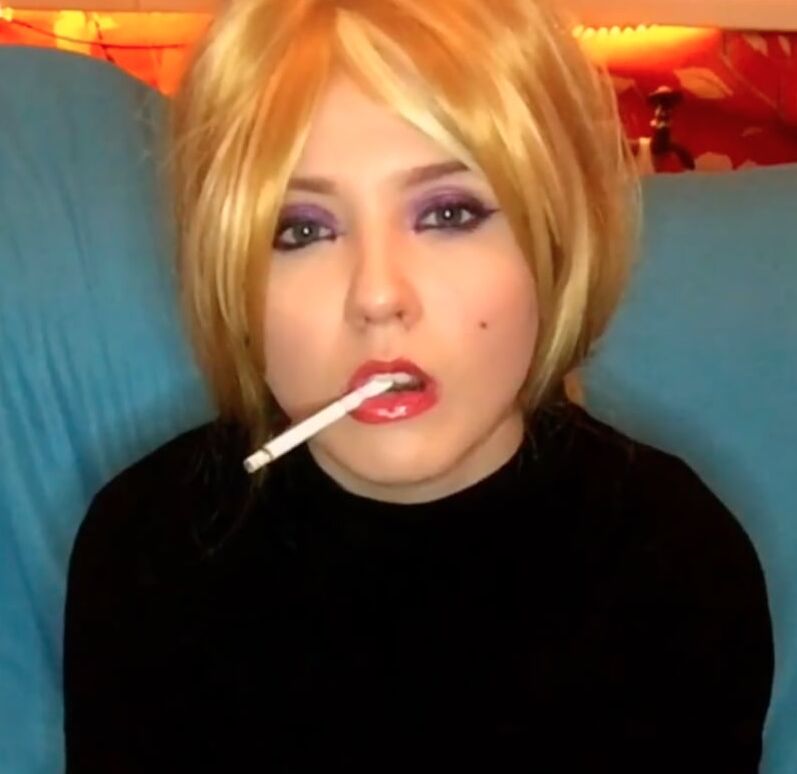 Smoking FACE FETISH
