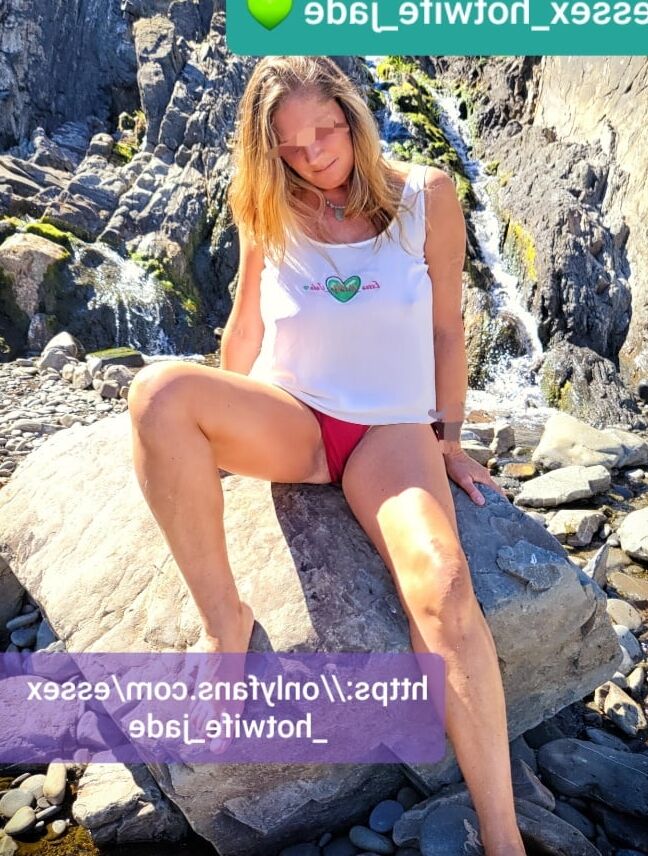 Essex_hotwife_jade