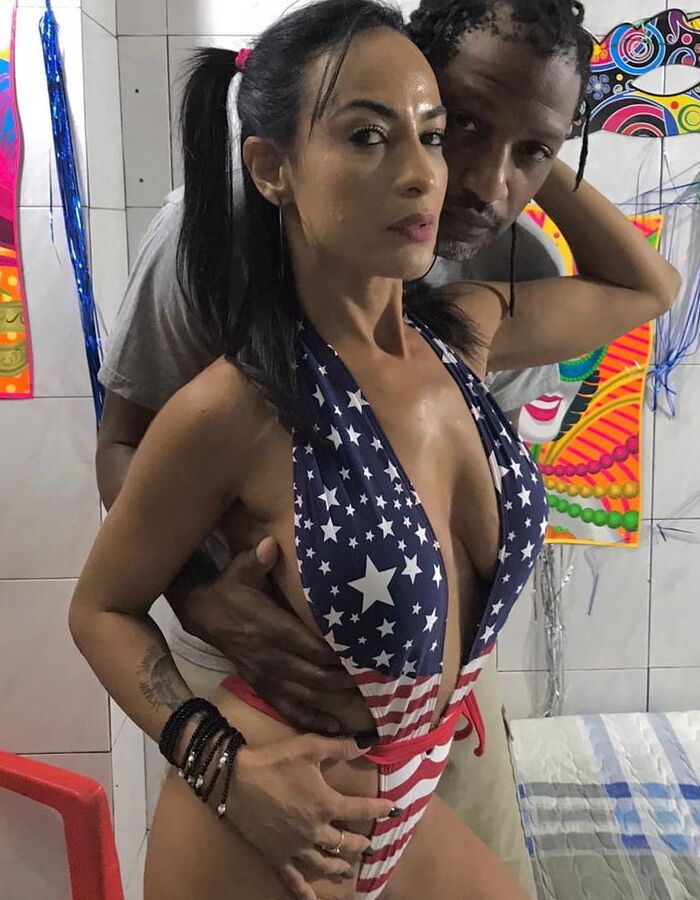 Belinha Baracho & Clarkes Boutaine