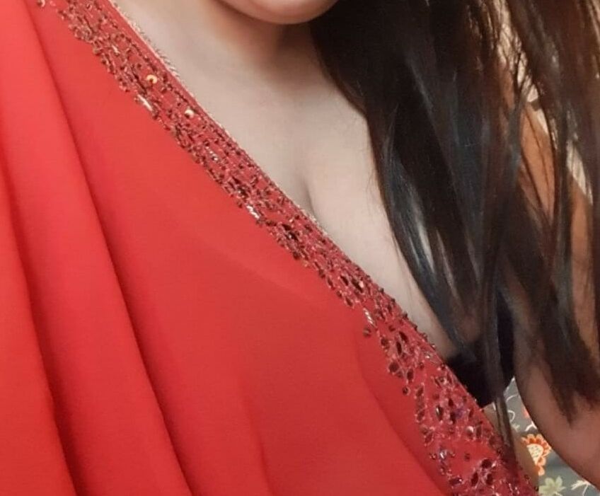 Love in my red sexy saree