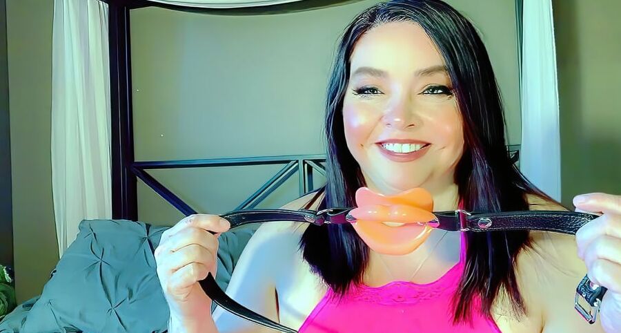 Sexy BBW Dick Lips Photoset