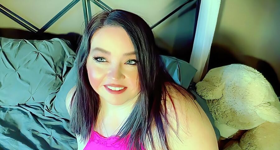 Sexy BBW Dick Lips Photoset