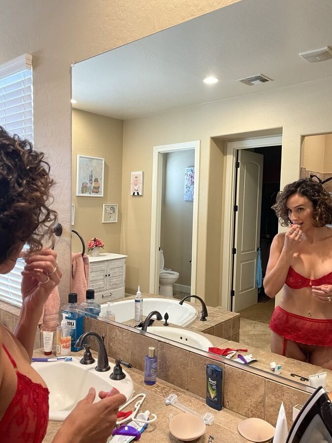 Katrina Loves Being An Exposed Webslut