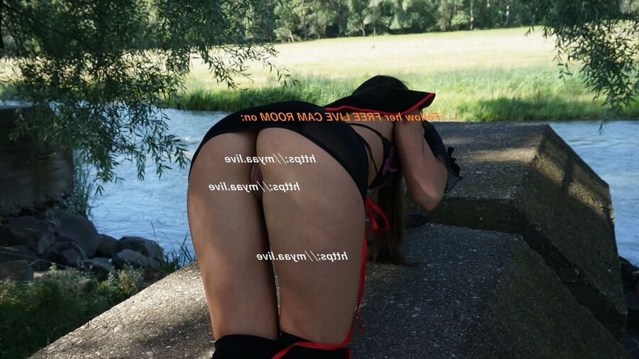 Dracula girl flashing pussy in park