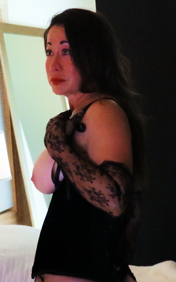 MILF Asian Looking Great in Black Lingerie, No Panties