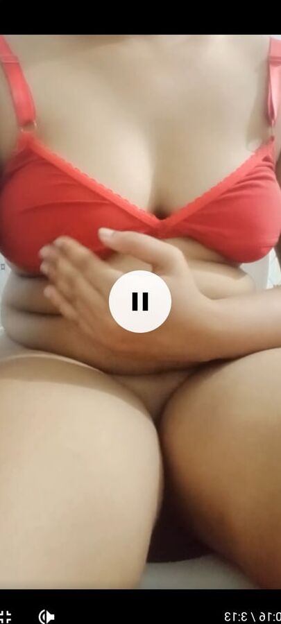 Sexy girl masturbating pissing boobs