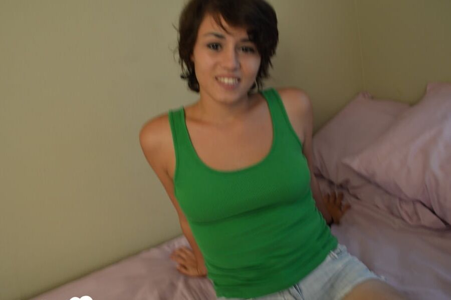 Trying out a new dildo on camera