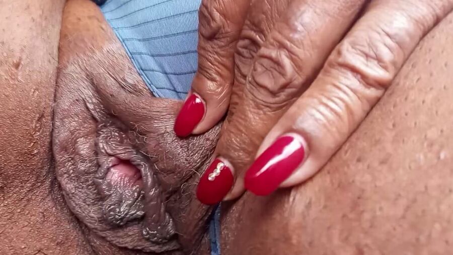Finger Fucked In The Car