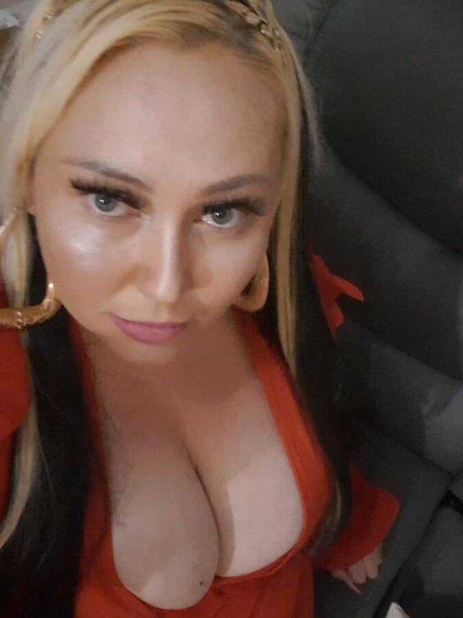Milfs titties
