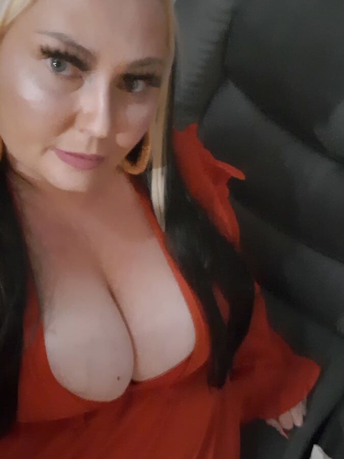 Milfs titties
