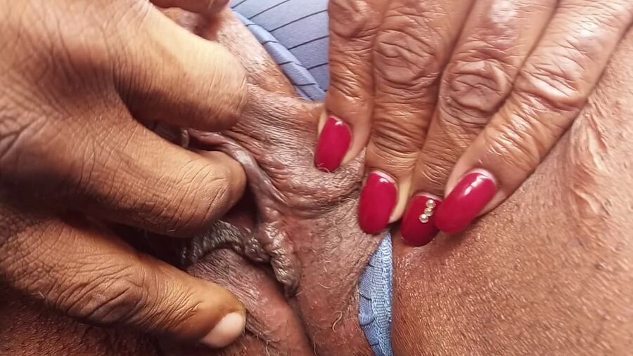 Finger Fucked In The Car
