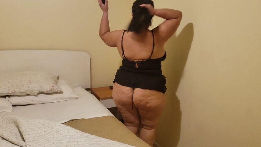 Mommy Rest in Bed