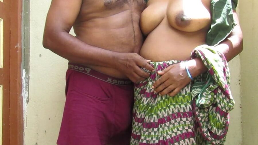 Tamil Hot Aunty Belly hot Boobs