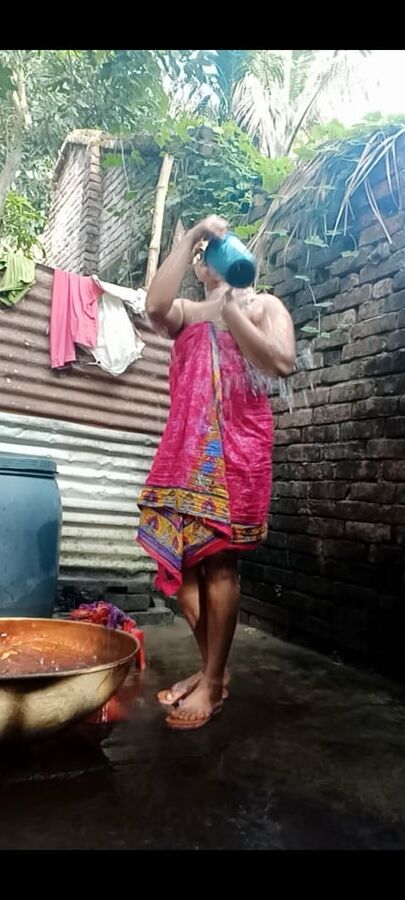 Bathing and peeing